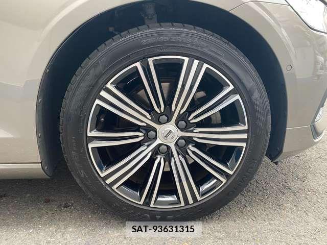 Volvo V60 2018-11 4051260-10