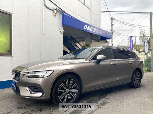 Volvo V60 2018-11 4051260-3