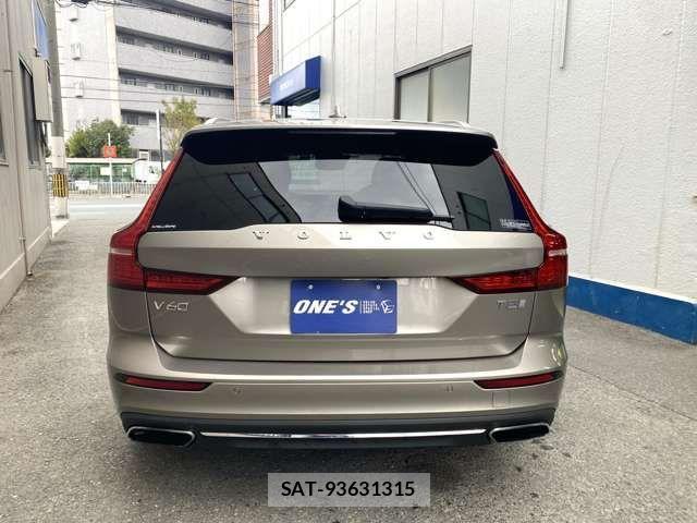 Volvo V60 2018-11 4051260-6