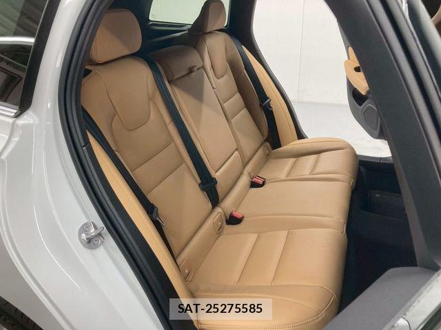 Volvo V60 2025-01 4604092-25
