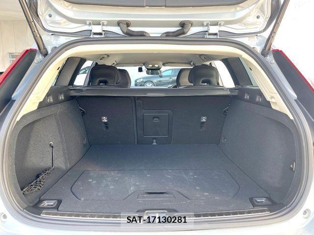 Volvo V60 2025-02 4604084-13