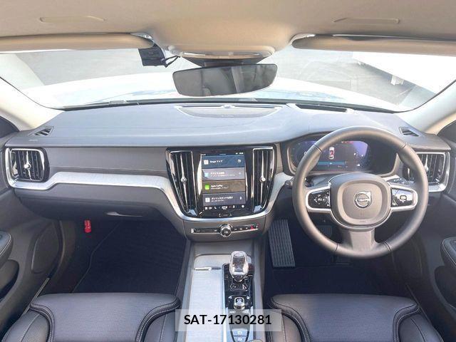 Volvo V60 2025-02 4604084-1