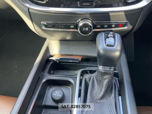Volvo V60 2019-08 4759204-17