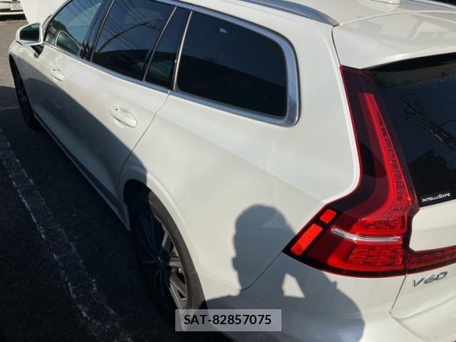 Volvo V60 2019-08 4759204-5