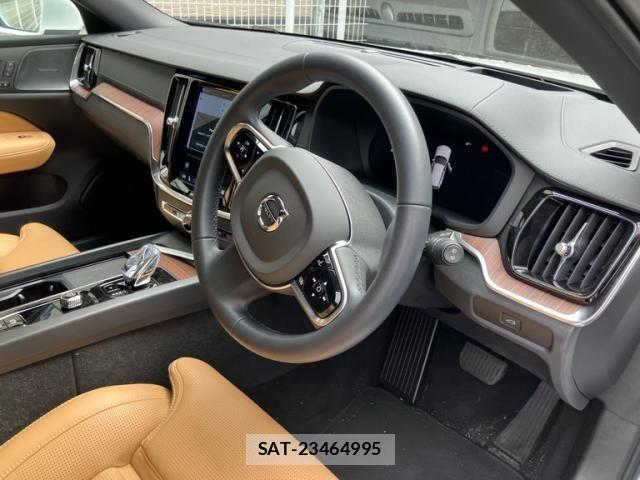 Volvo V60 2024-06 4993245-10