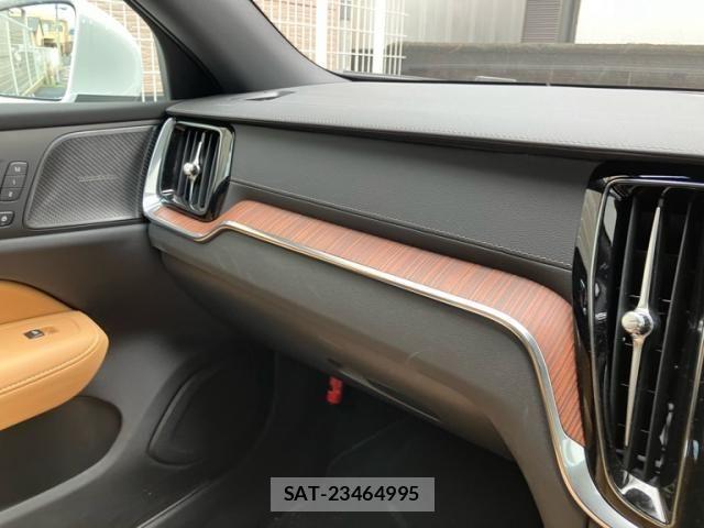 Volvo V60 2024-06 4993245-18