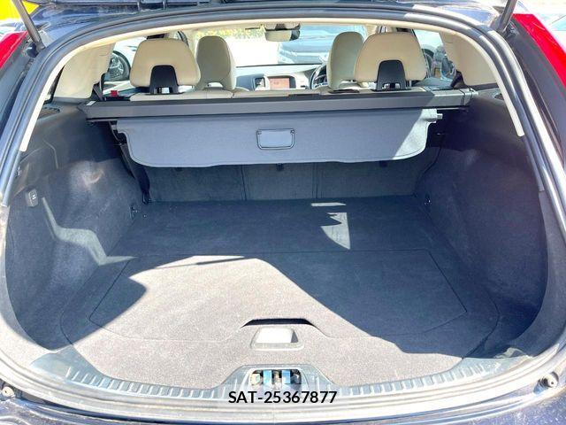 Volvo V60 2018-02 4993298-13