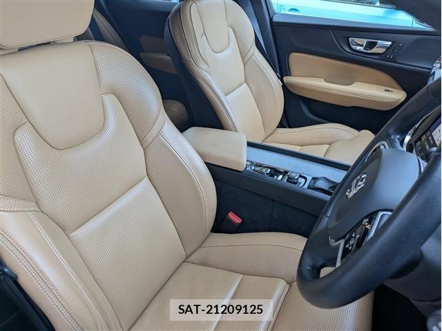 Volvo V60 2019-03 4993269-11