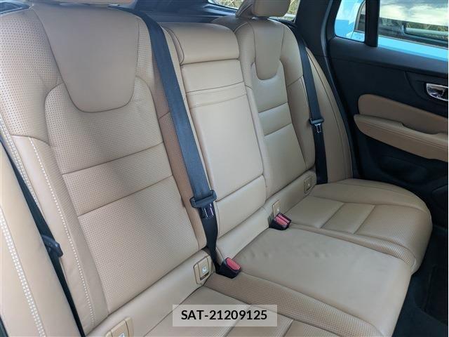 Volvo V60 2019-03 4993269-12
