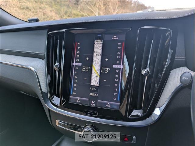 Volvo V60 2019-03 4993269-18