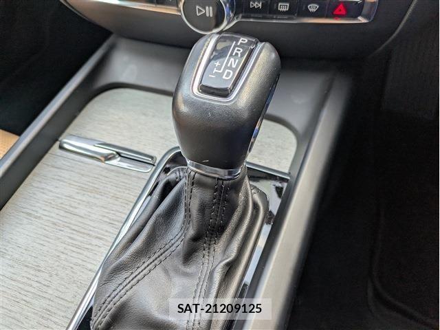 Volvo V60 2019-03 4993269-20