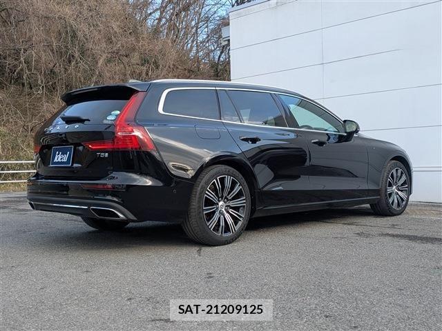 Volvo V60 2019-03 4993269-4