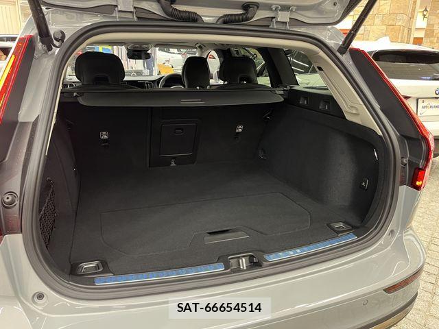 Volvo V60 2025-06 5882173-5