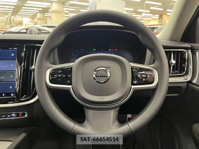 Volvo V60 2025-06 5882173-7
