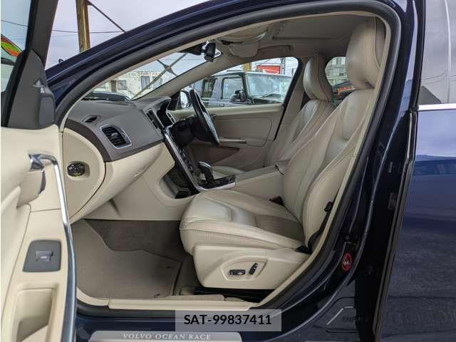 Volvo V60 2012-09 6022486-13