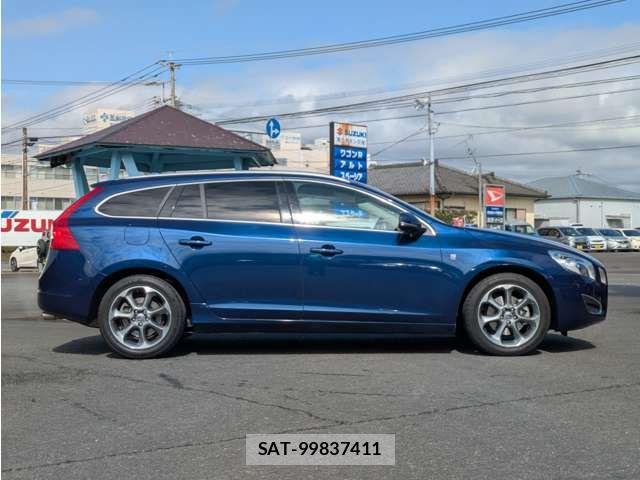 Volvo V60 2012-09 6022486-7