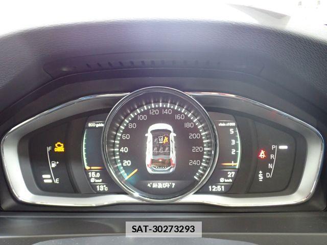 Volvo V60 2017-05 6022488-12