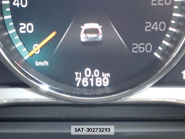 Volvo V60 2017-05 6022488-13
