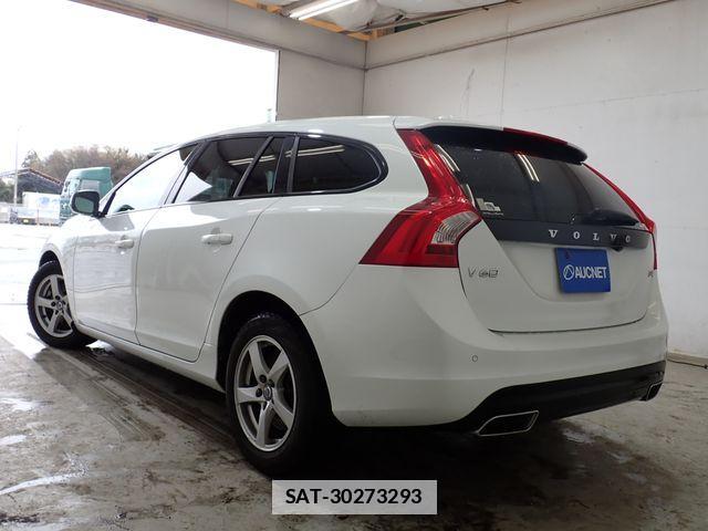 Volvo V60 2017-05 6022488-2