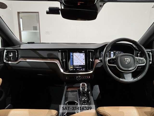 Volvo V60 2021-06 6307163-9