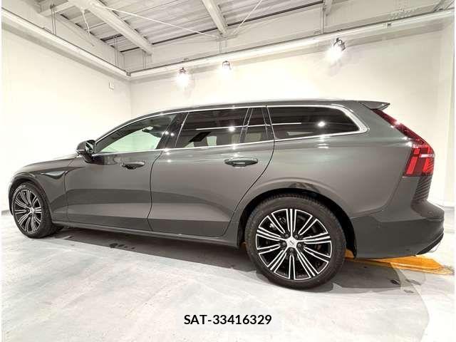 Volvo V60 2021-06 6307163-4