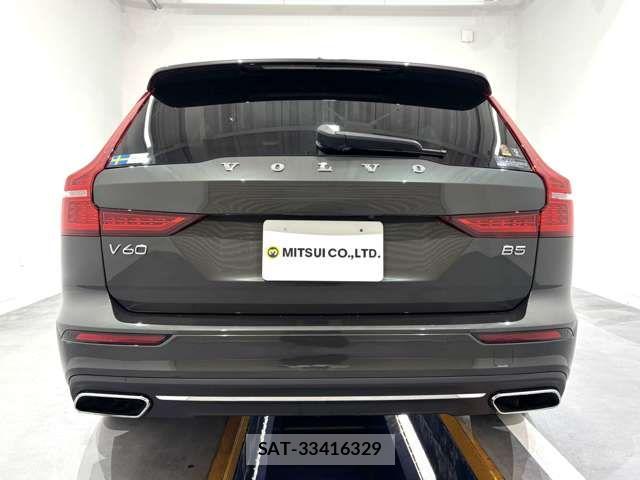 Volvo V60 2021-06 6307163-6