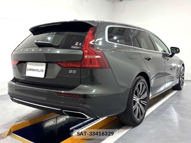Volvo V60 2021-06 6307163-7