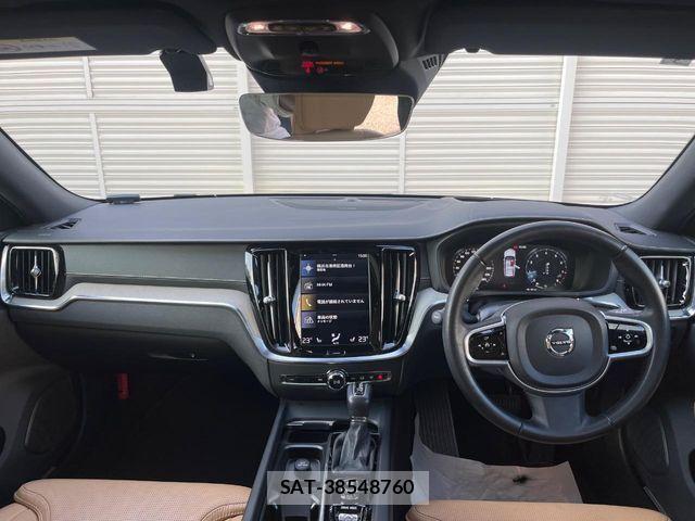 Volvo V60 2019-01 6527948-1