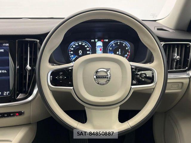 Volvo V60 2021-06 6615515-10