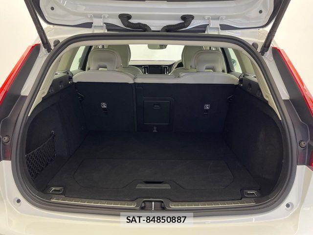Volvo V60 2021-06 6615515-13