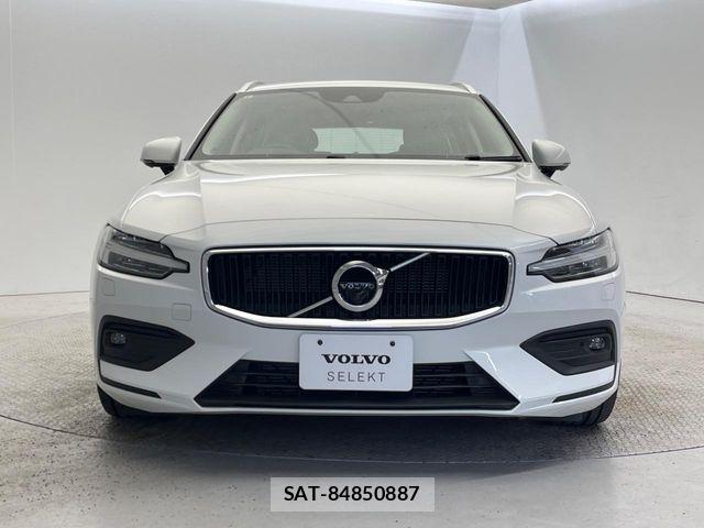 Volvo V60 2021-06 6615515-16