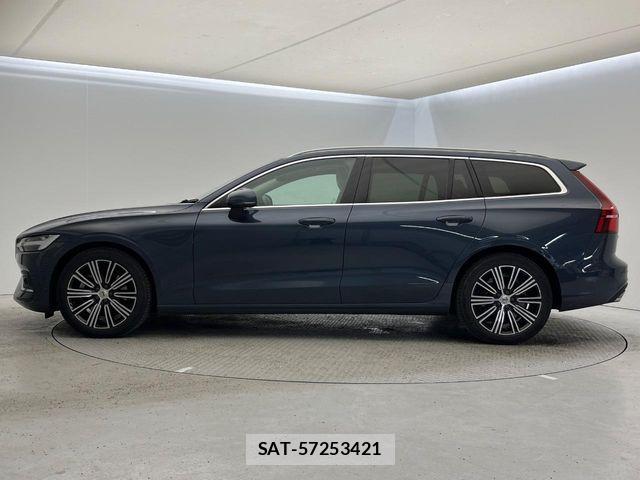 Volvo V60 2021-10 6615516-18