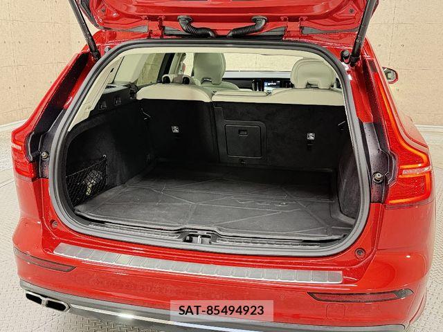 Volvo V60 2019-06 6615514-12