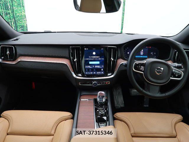Volvo V60 2025-01 6642847-1