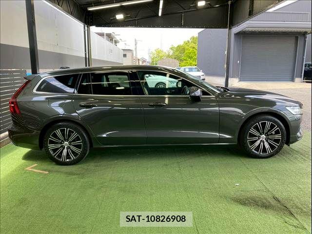 Volvo V60 2018-11 6674060-14