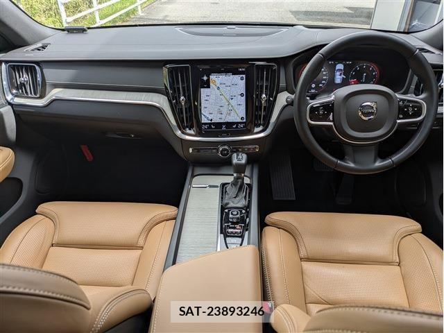 Volvo V60 2019-03 6678651-10