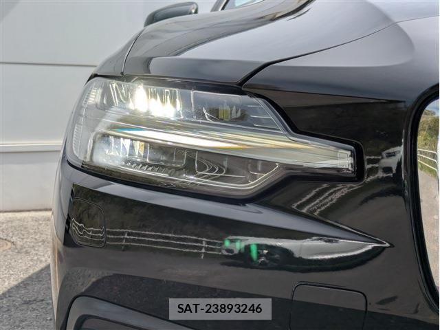 Volvo V60 2019-03 6678651-18