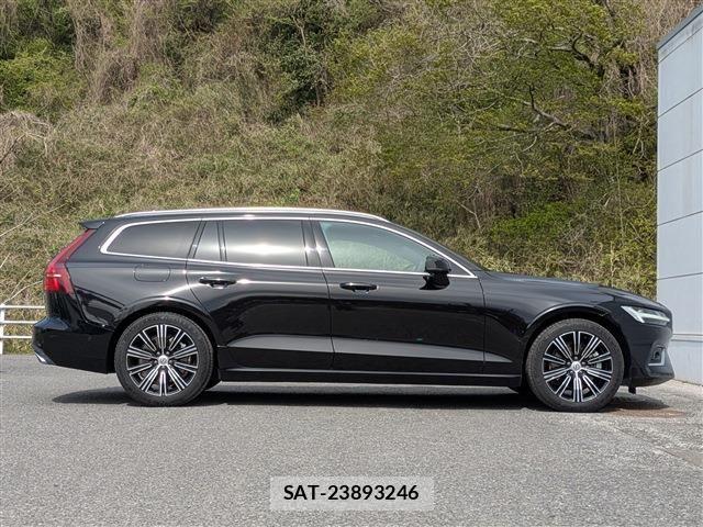 Volvo V60 2019-03 6678651-3