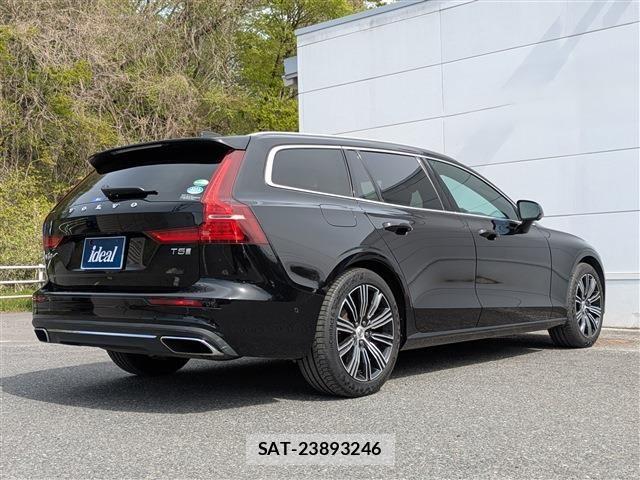 Volvo V60 2019-03 6678651-4