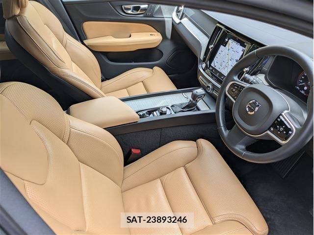 Volvo V60 2019-03 6678651-8