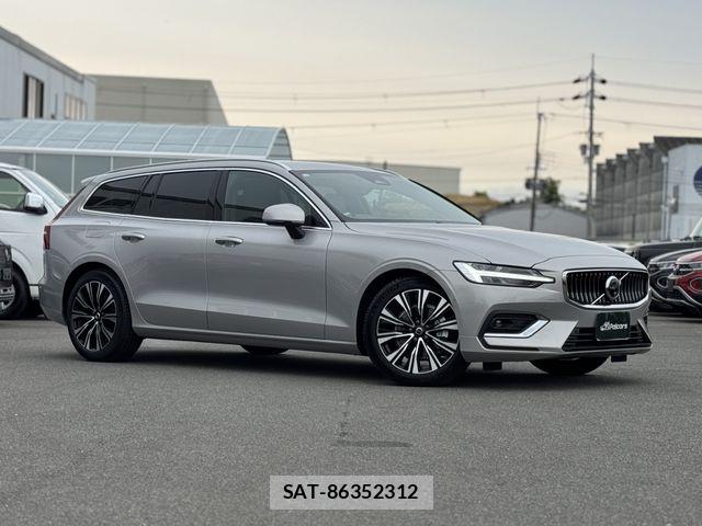 Volvo V60 2025-01 6678649-22