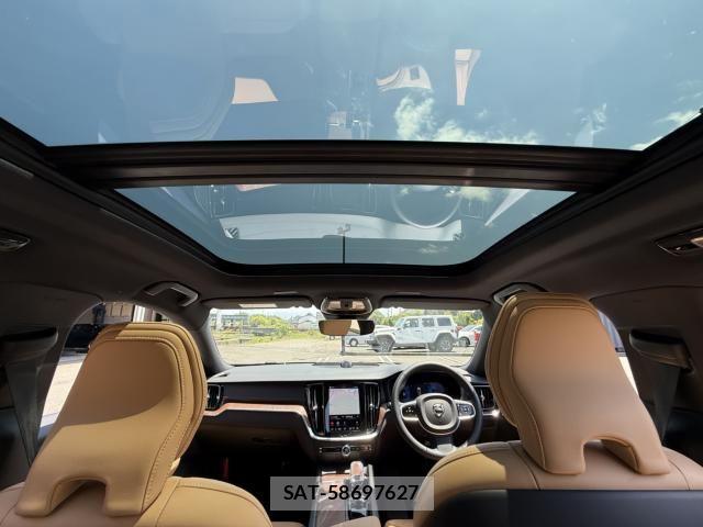 Volvo V60 2025-10 6717679-4