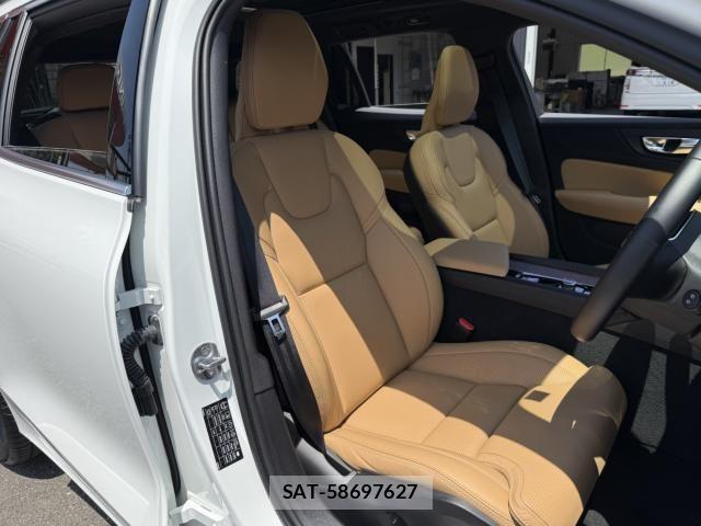 Volvo V60 2025-10 6717679-6
