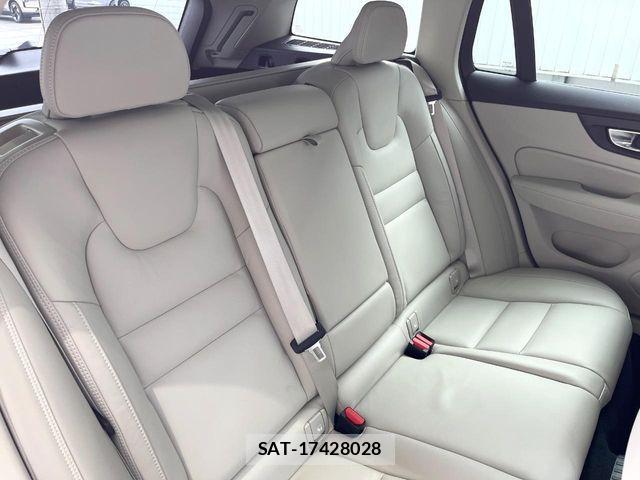 Volvo V60 2024-05 6717678-12