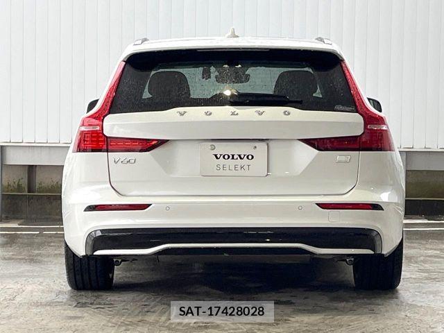 Volvo V60 2024-05 6717678-18