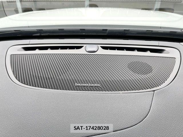 Volvo V60 2024-05 6717678-4