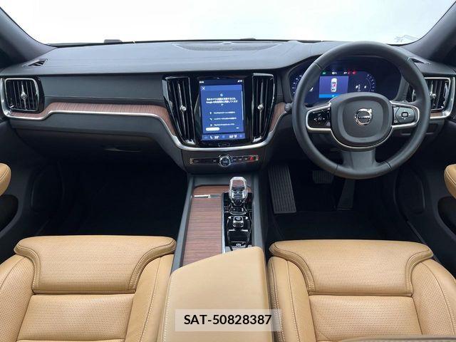 Volvo V60 2023-01 6821592-1