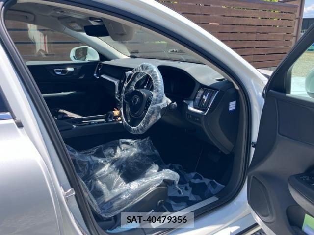 Volvo V60 2022-01 6915034-10