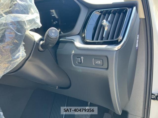 Volvo V60 2022-01 6915034-15