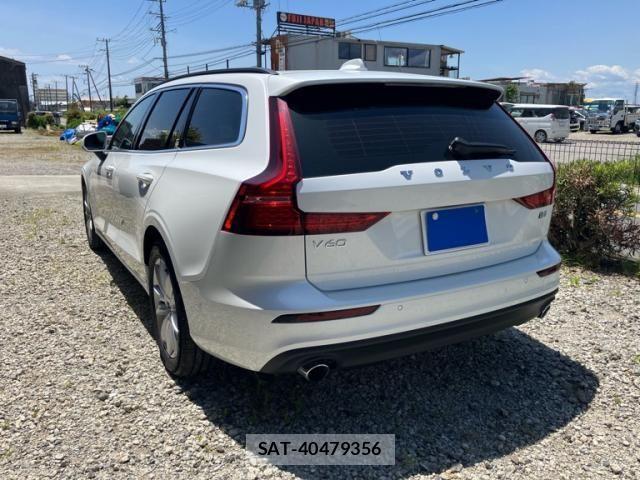 Volvo V60 2022-01 6915034-1